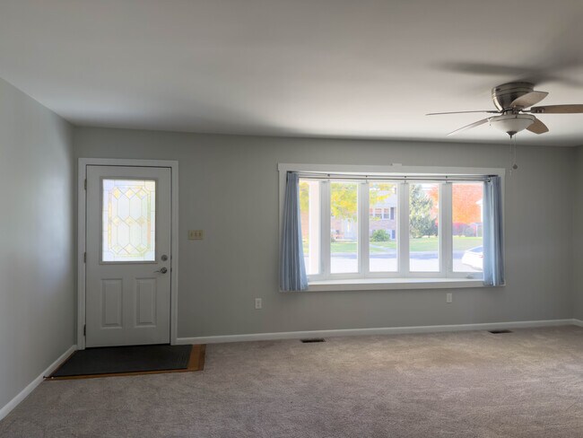 Foto del edificio - 837 Martin Ave