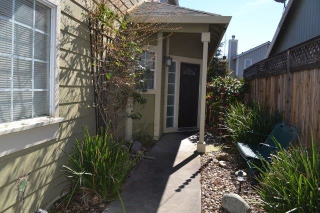 Building Photo - 1542 Squaw Valley Dr