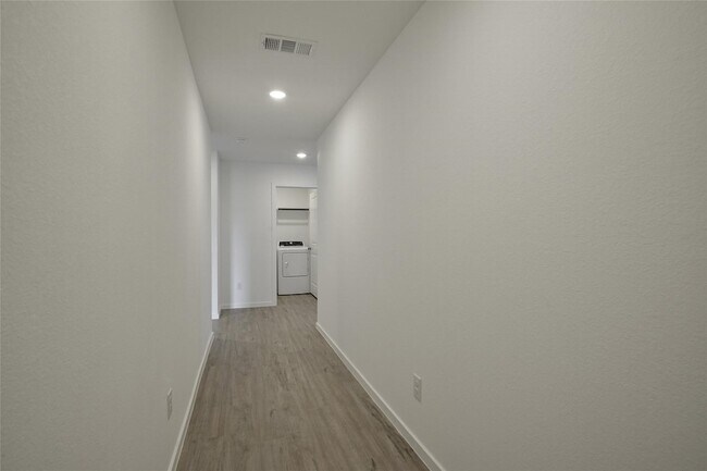 Foto del edificio - 13746 Kit Run