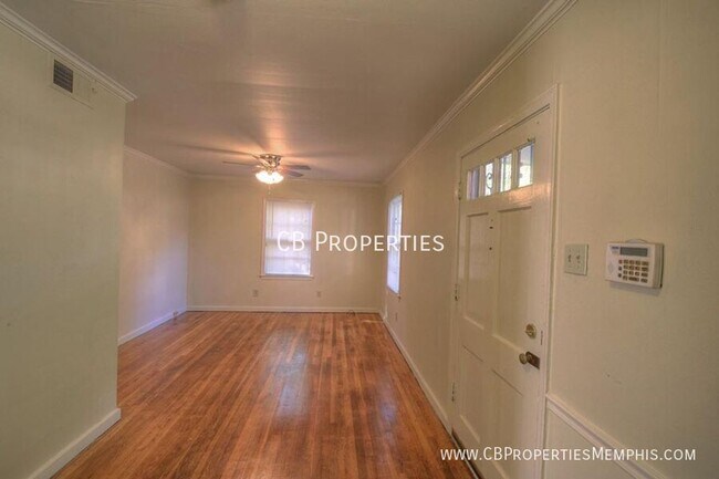 Foto del edificio - 3807 Wilshire Rd