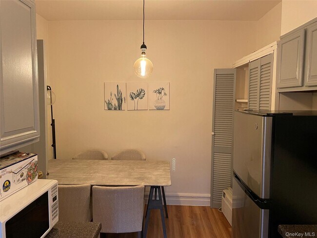 Foto del edificio - 110-21 73rd Rd