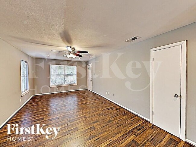 Foto del edificio - 626 Warren St