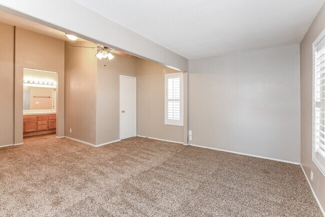 Building Photo - 1524 Splinter Rock Way