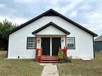 Primary Photo - 813 Kingdom Cir
