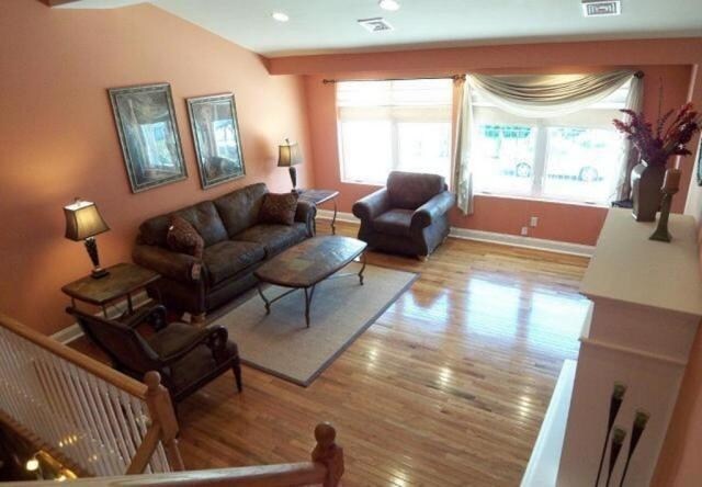 Foto del edificio - 703-713 Green Ridge St