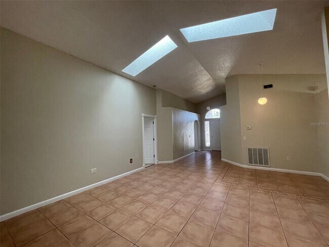Foto del edificio - 4312 Iveyglen Ave