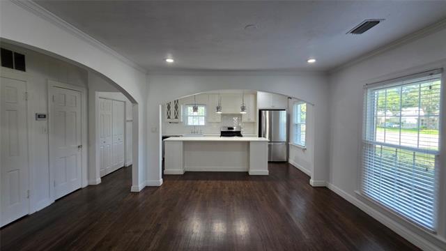 Foto del edificio - 3741 Hilltop Rd