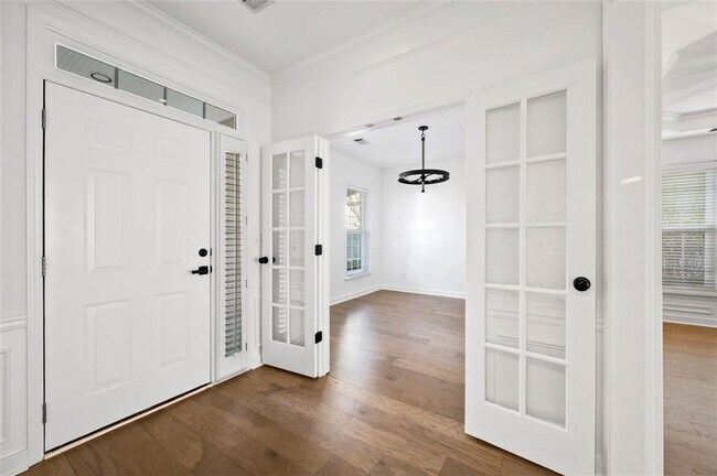Building Photo - 4090 Prince Charles Dr