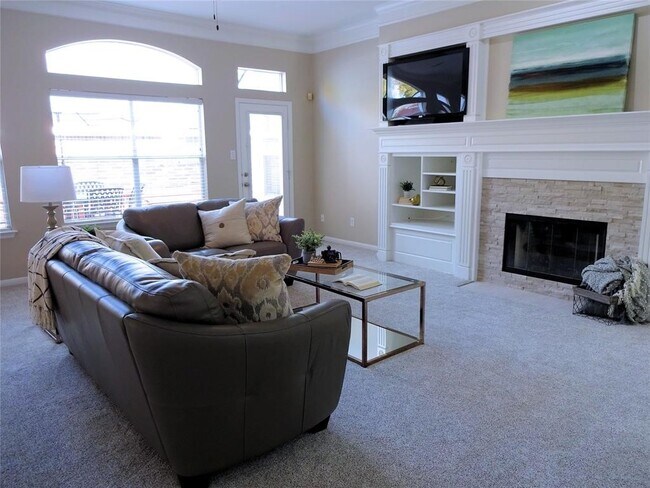 Foto del edificio - 14 Paddock Pines Pl