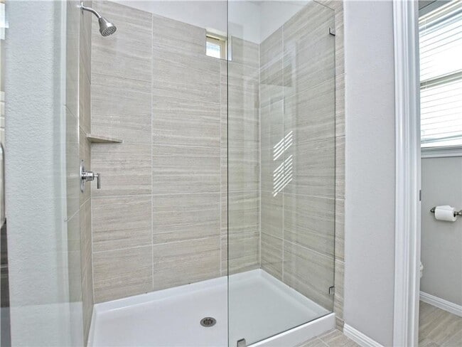 Building Photo - Alluring  Single Family Home | 3 BR/2.5BA | Peaceful Backyard| Coming Soon!