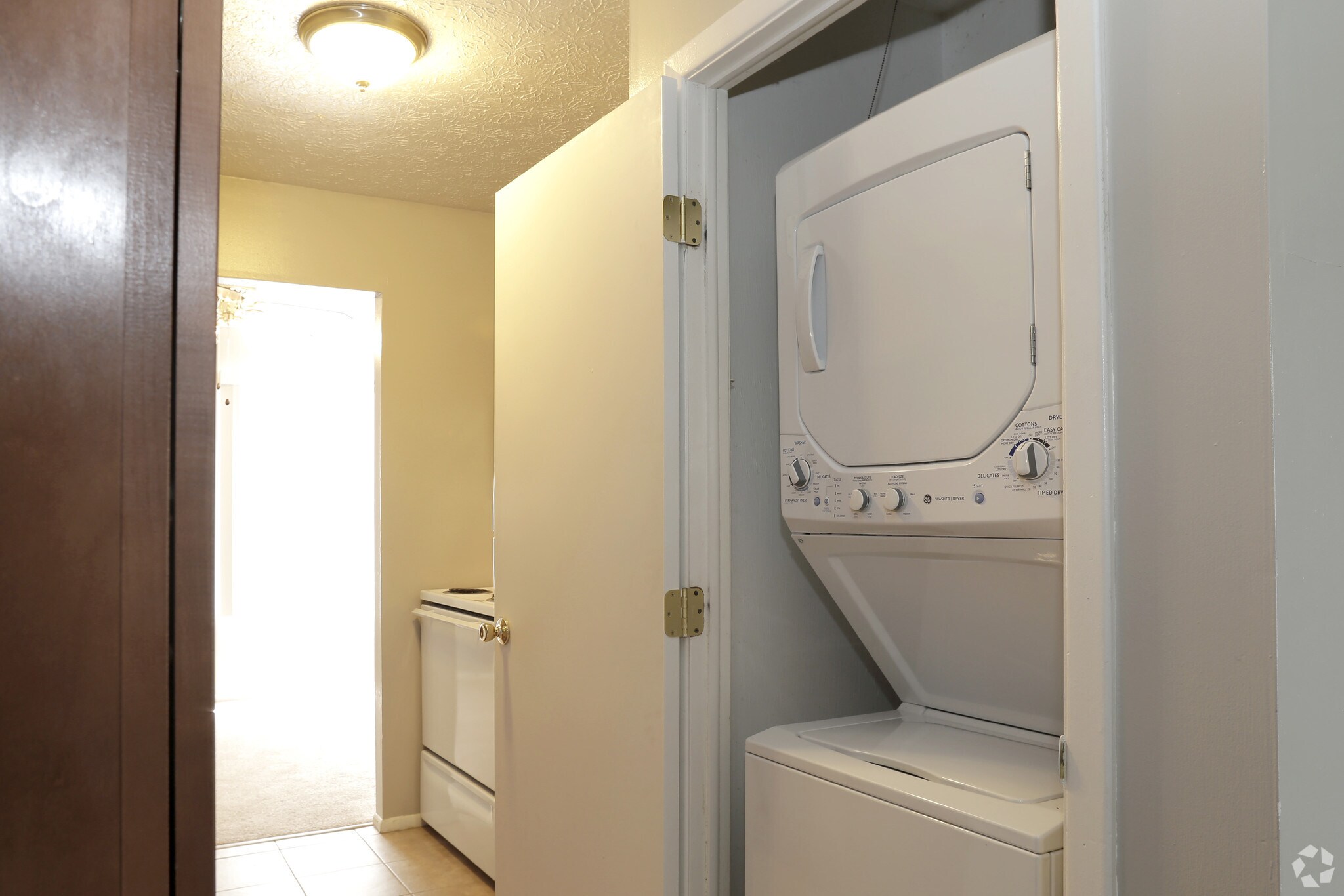 Lakeway Woods Apartments – photo 5