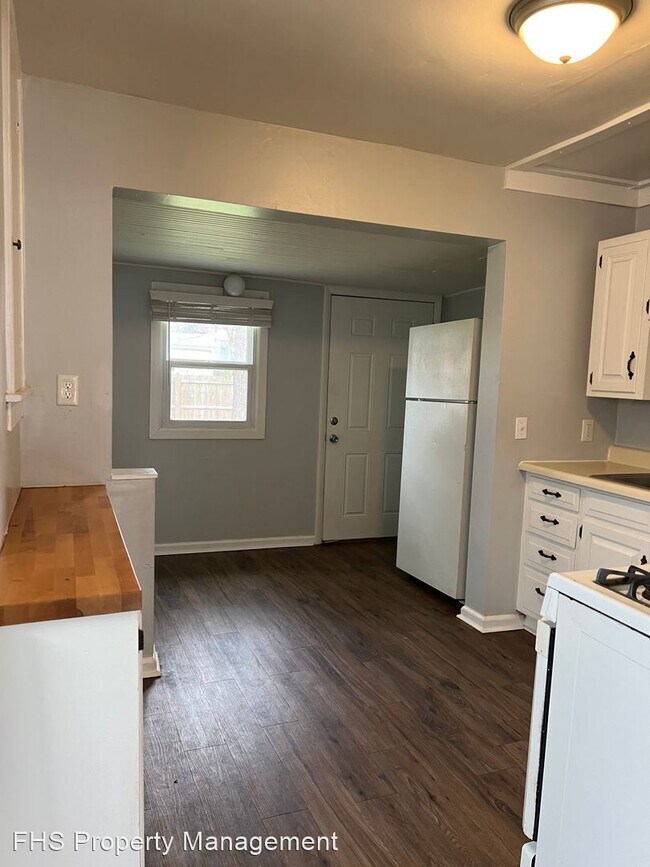 2 br, 1 bath House 1327 W Mt Vernon House Rental in Springfield, MO