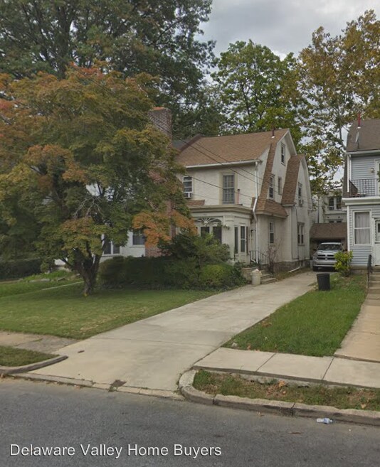Primary Photo - 4 br, 1 bath Apartment - 109 Lincoln Ave