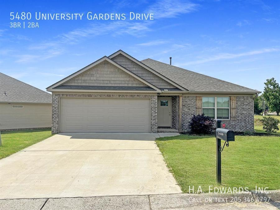 Foto principal - 5480 University Gardens Dr