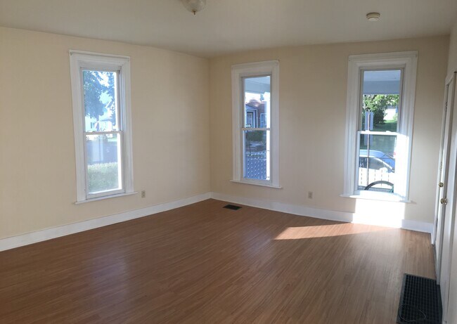 Living Room - Unit A - 180 S Jones St