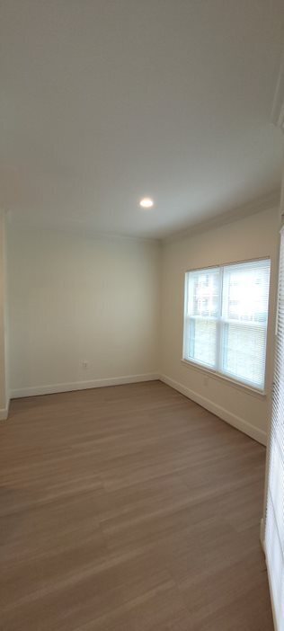 Building Photo - Leawood Living! Maintenance free condo in ...