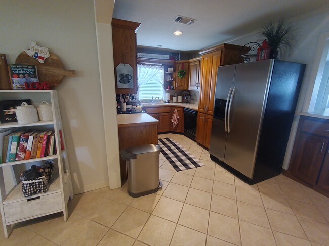 Kitchen - 1444 Bledsoe Road