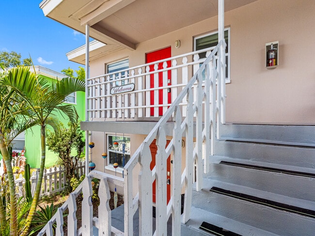 Second Floor. Outdoor stairs - 311 Avanda Ct
