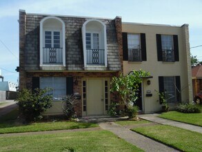Building Photo - 5016-5018 Newlands St