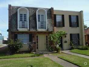 Building Photo - 5016-5018 Newlands St