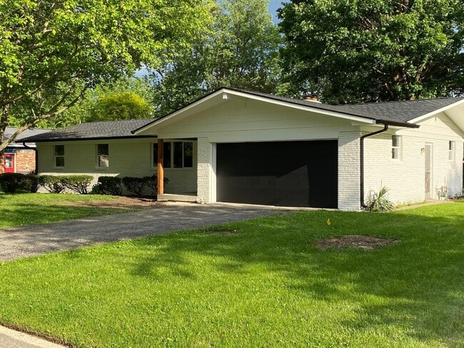 Building Photo - 117 Belden Dr