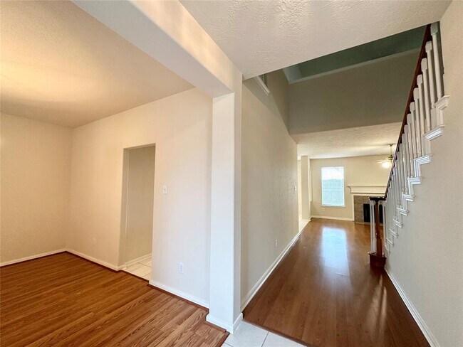 Building Photo - 12938 Deer Sage Ct