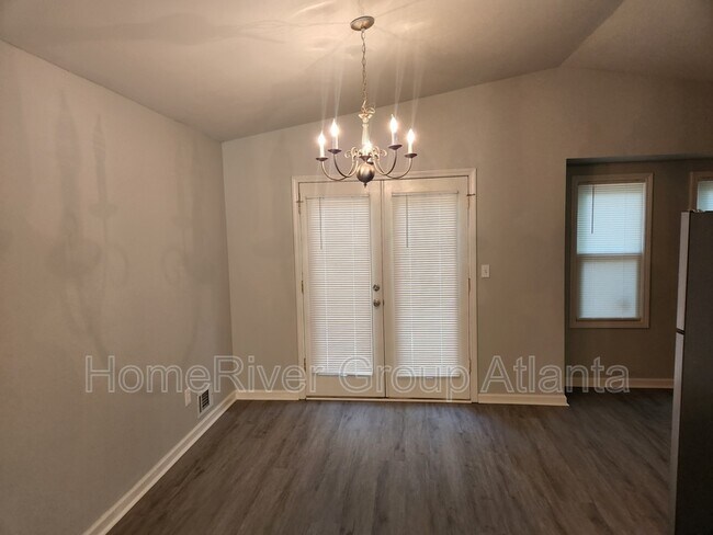 Foto del edificio - 5870 Wellborn Trail