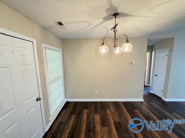 Foto del edificio - 2617 Venetian Way NW