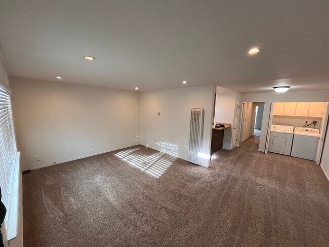 Foto del edificio - 538 Ocean View Ave