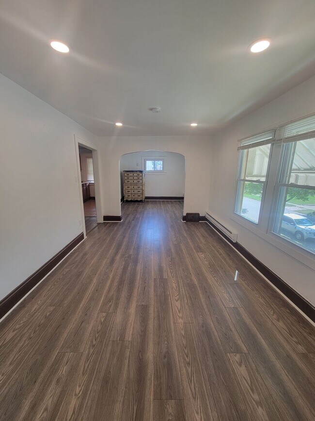 Foto del edificio - 1185 E 167th St