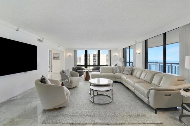 Foto del edificio - 5380 N Ocean Dr