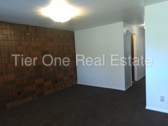 Foto del edificio - 674 W Le Bon Cir