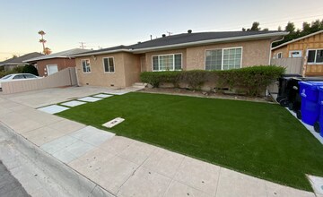 Building Photo - 5054 Rockford Dr