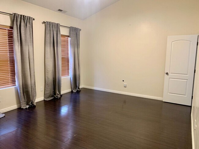 Building Photo - Pet-Friendly Four Bedroom Home with RV par...