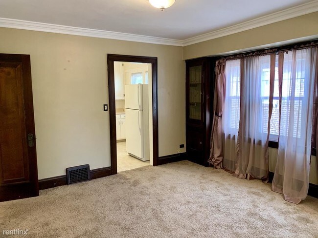 Foto del edificio - 2540 E 124th St