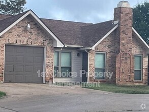 Building Photo - 6714 Old Stone Dr