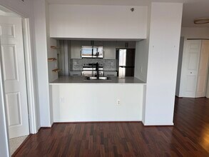 Building Photo - 10101 Grosvenor Pl