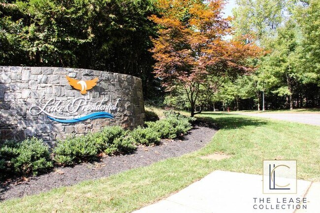 Building Photo - 3123 Presidential Golf Dr