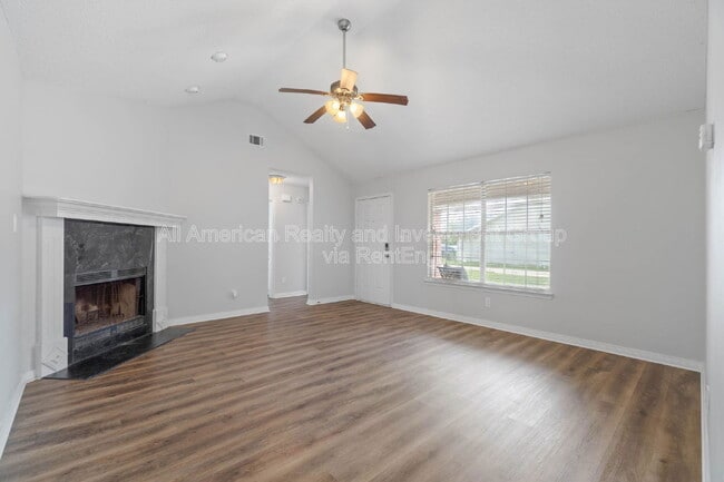 Building Photo - 1124 Bridlewood Path