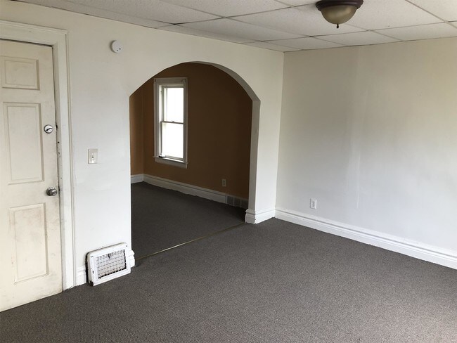 Building Photo - 155 Trowbridge St