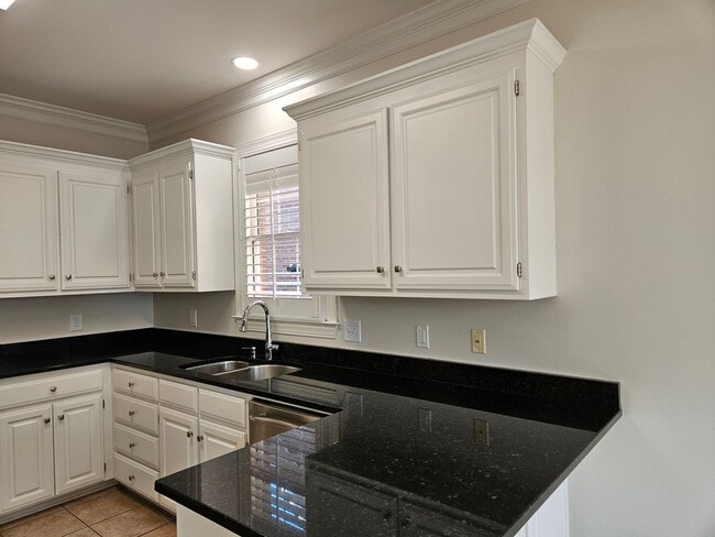 Foto del edificio - 104 Garden Trail Ln