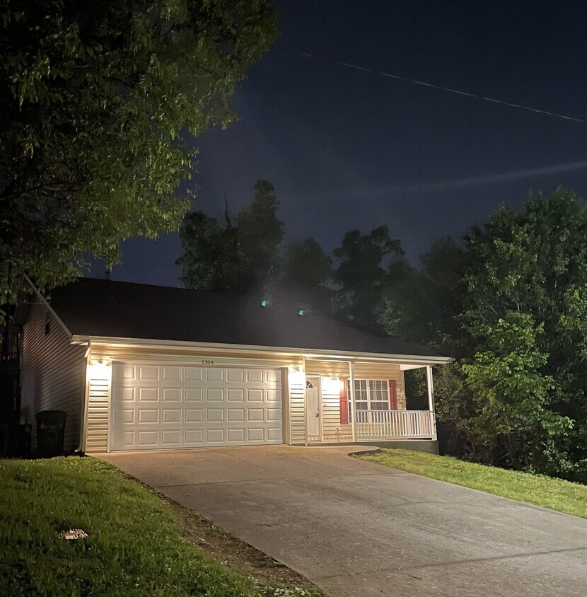 Foto principal - 1304 Goldleaf St