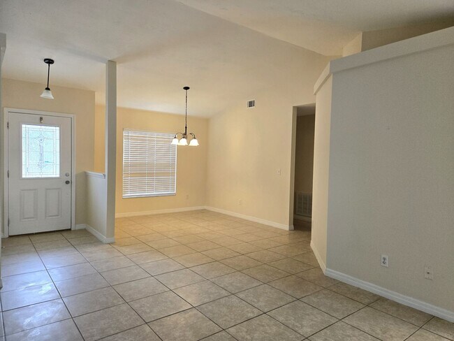Foto del edificio - 3/2 Fenced Pet Friendly Home