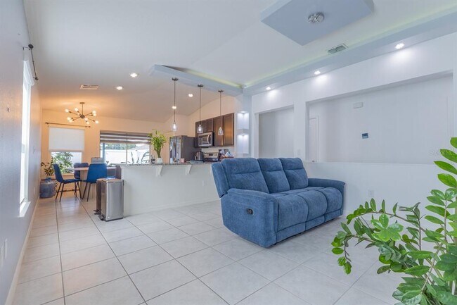 Foto del edificio - 4744 Glencrest Loop