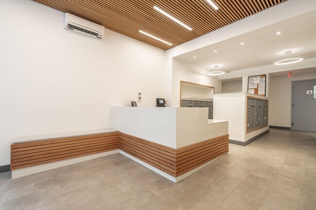 Foto del edificio - 321 E 22nd St