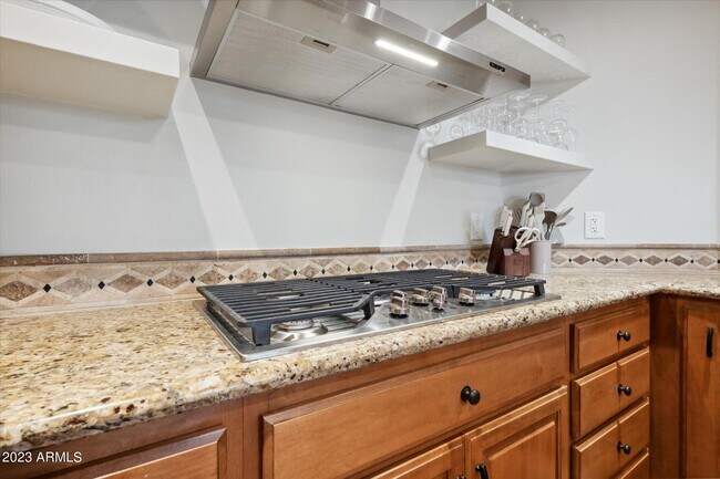 Foto del edificio - 15802 N 71st St