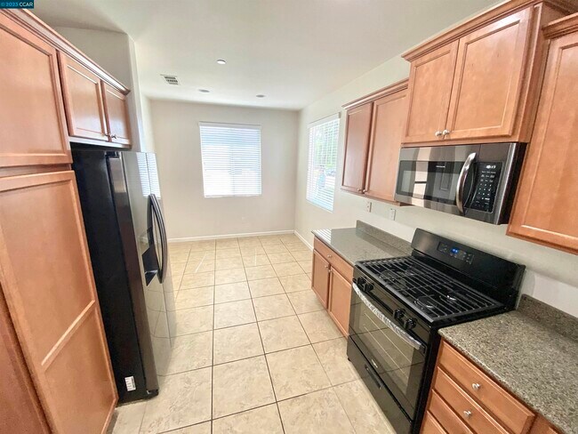 Building Photo - 50 Sugarbush Ct