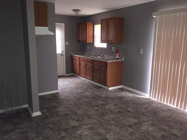 Building Photo - Nice Newly Renovated Home in Florence