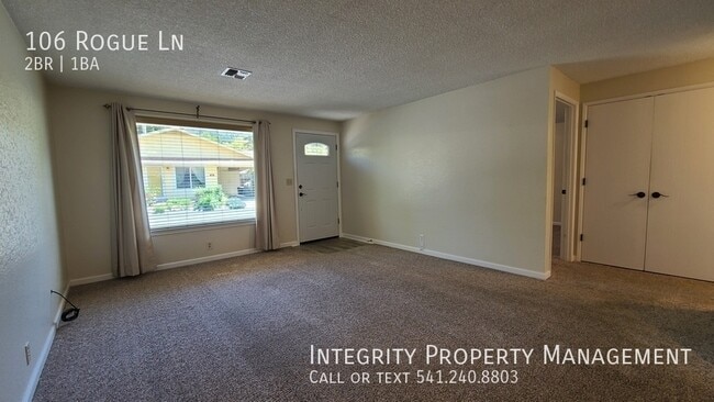 Building Photo - 106 Rogue Ln