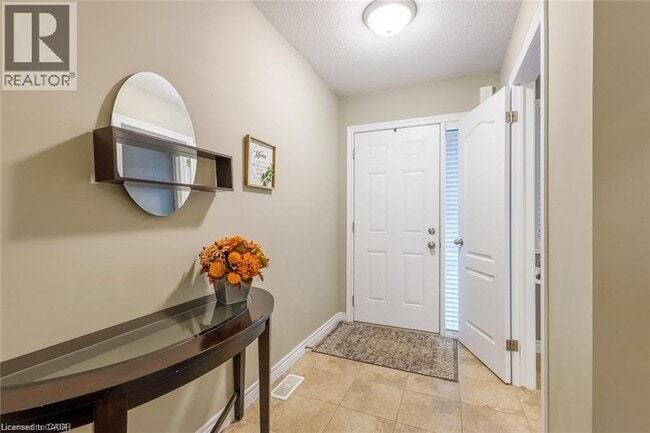 Photo du bâtiment - 615 Rymal Rd E